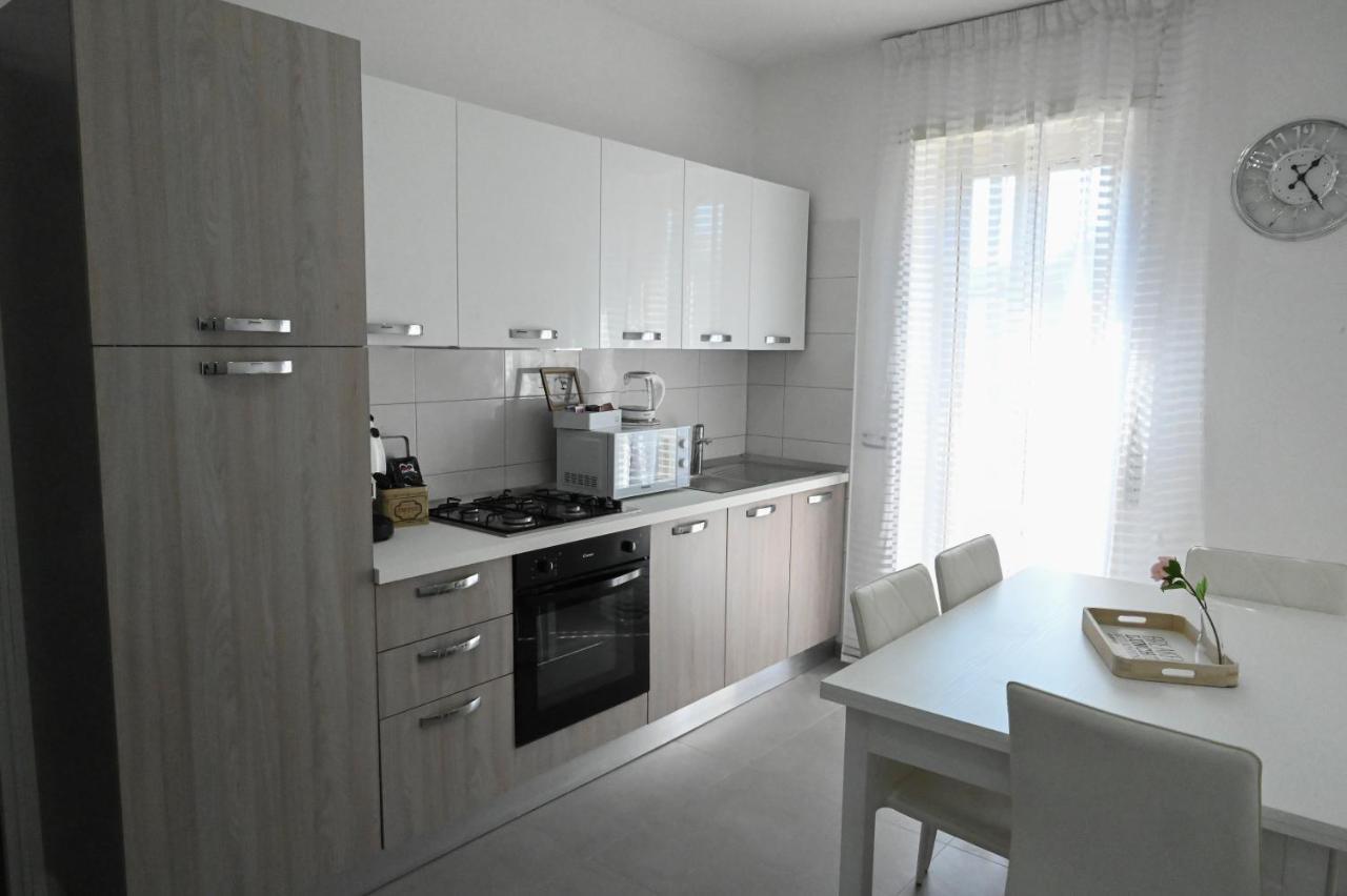 Naples Home 49 Екстериор снимка